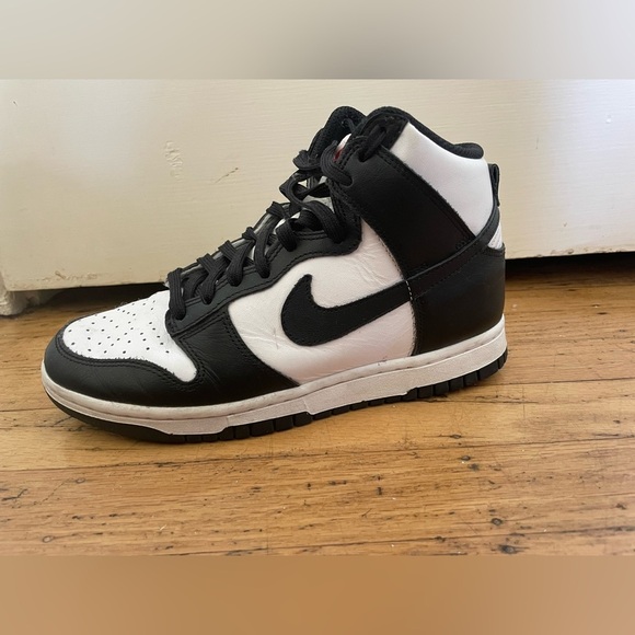 Nike panda Black and White High-Top Sneakers - Picture 5 of 11